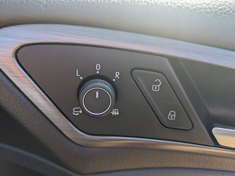 Volkswagen Golf SE TSI BLUEMOTION TECHNOLOGY DSG 23