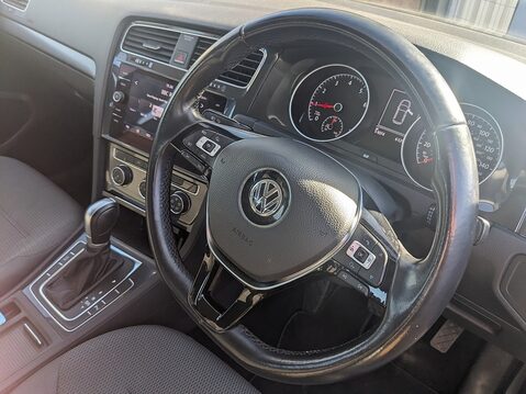 Volkswagen Golf SE TSI BLUEMOTION TECHNOLOGY DSG 19