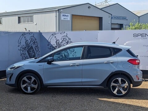 Ford Fiesta ACTIVE X 4