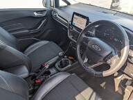 Ford Fiesta ACTIVE X 12