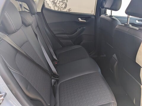 Ford Fiesta ACTIVE X 16