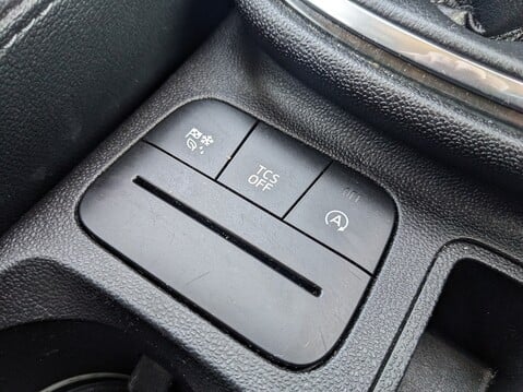 Ford Fiesta ACTIVE X 28