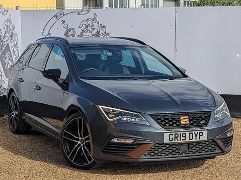 SEAT Leon TSI CUPRA 4DRIVE DSG 1