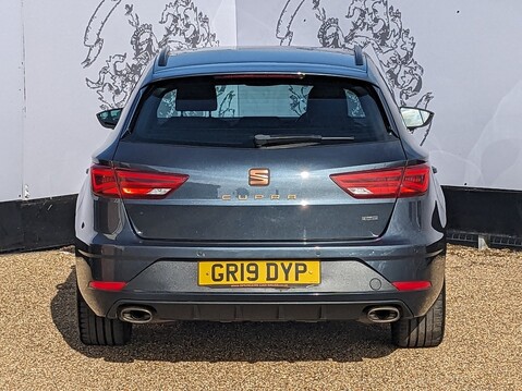 SEAT Leon TSI CUPRA 4DRIVE DSG 8