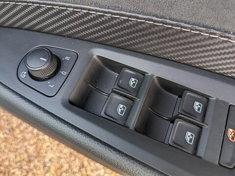 SEAT Leon TSI CUPRA 4DRIVE DSG 31