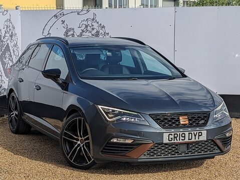 SEAT Leon TSI CUPRA 4DRIVE DSG 1