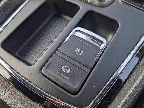 SEAT Leon TSI CUPRA 4DRIVE DSG 33