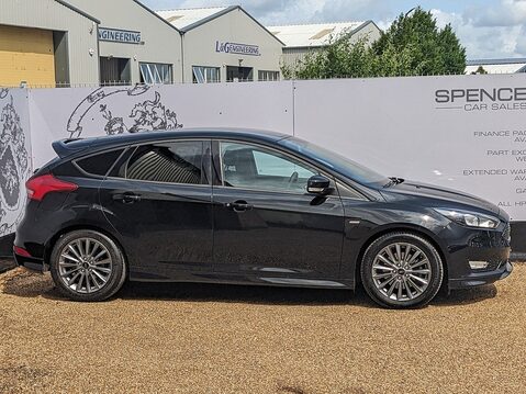 Ford Focus ST-LINE 10