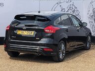Ford Focus ST-LINE 9