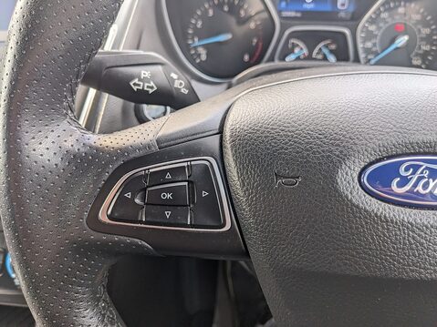 Ford Focus ST-LINE 22