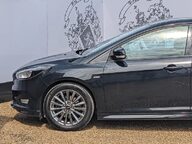 Ford Focus ST-LINE 5
