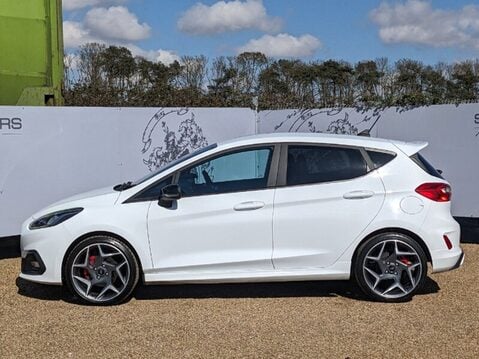 Ford Fiesta ST-3 4