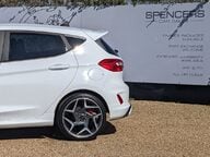 Ford Fiesta ST-3 6