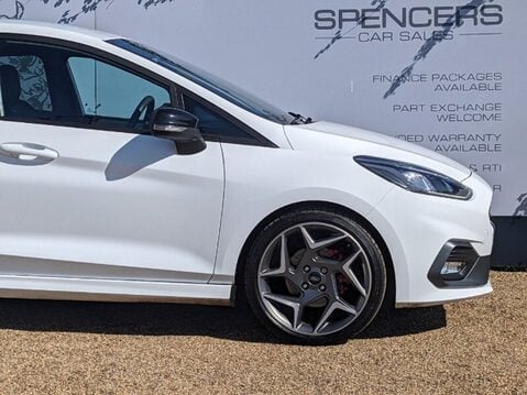 Ford Fiesta ST-3 11