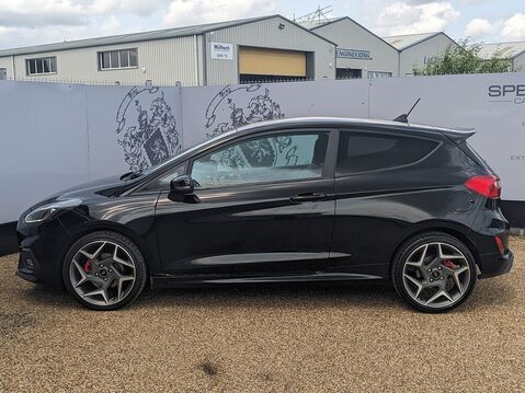 Ford Fiesta ST-3 4