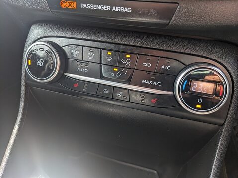 Ford Fiesta ST-3 31
