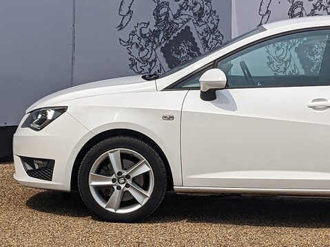 SEAT Ibiza TSI FR TECHNOLOGY 5