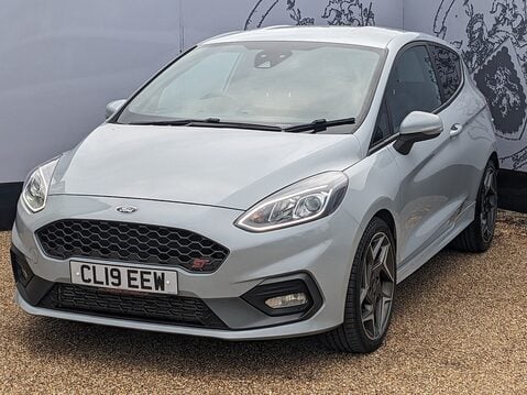 Ford Fiesta ST-2 3