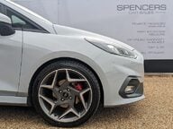 Ford Fiesta ST-2 11
