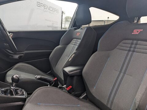 Ford Fiesta ST-2 20