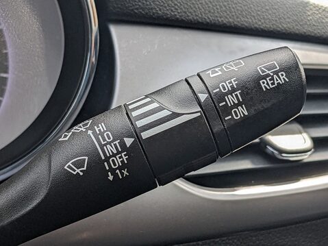 Vauxhall Astra TECH LINE NAV ECOTEC S/S 18