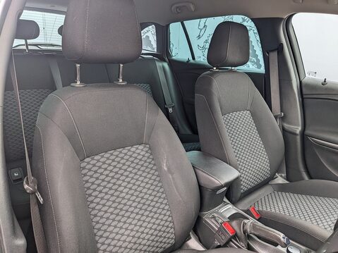 Vauxhall Astra TECH LINE NAV ECOTEC S/S 12