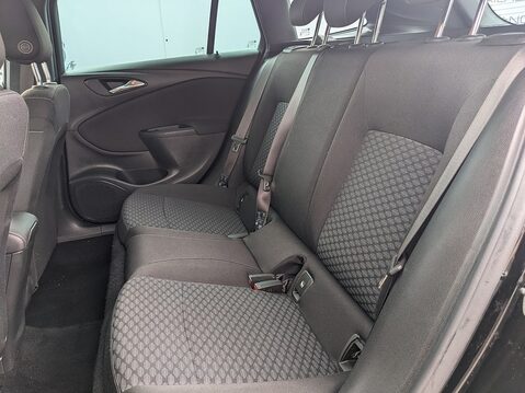 Vauxhall Astra TECH LINE NAV ECOTEC S/S 27