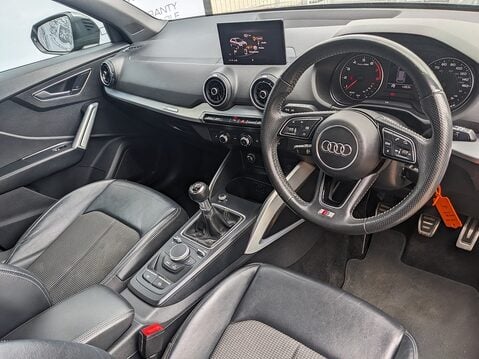 Audi Q2 TFSI S LINE 13