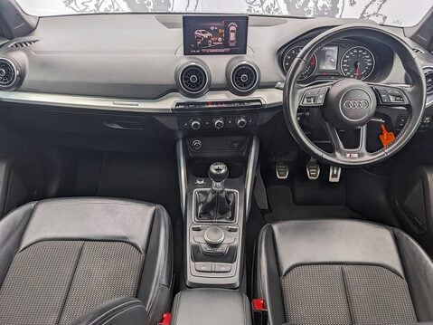 Audi Q2 TFSI S LINE 19