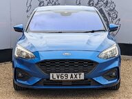 Ford Focus ST-LINE X 2