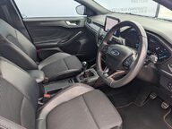Ford Focus ST-LINE X 13