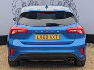 Ford Focus ST-LINE X 8