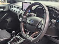Ford Focus ST-LINE X 14