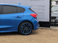 Ford Focus ST-LINE X 6