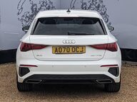 Audi A3 SPORTBACK TFSI S LINE MHEV 6