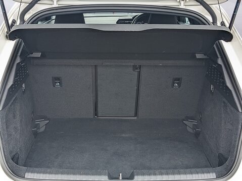 Audi A3 SPORTBACK TFSI S LINE MHEV 17