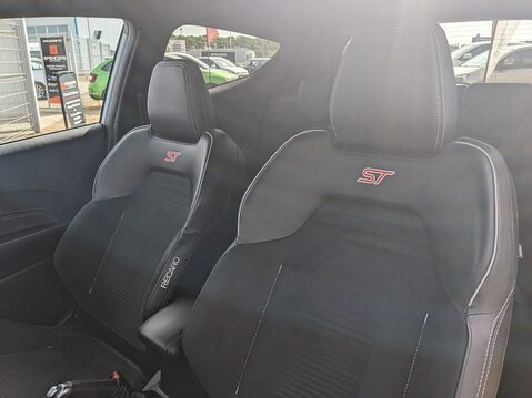 Ford Fiesta ST-3 15