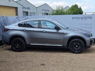 BMW X6 M50D 10