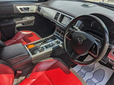 Jaguar XF D V6 S PORTFOLIO 12