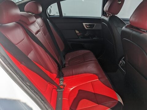 Jaguar XF D V6 S PORTFOLIO 17