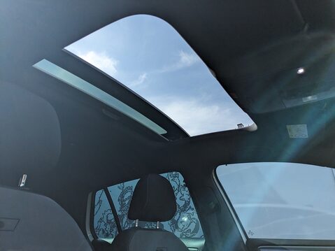 Volkswagen Golf R-LINE TSI EVO 21