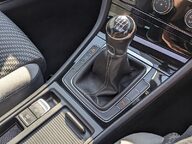 Volkswagen Golf R-LINE TSI EVO 29