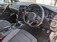 Volkswagen Golf R-LINE TSI EVO 14