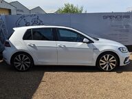Volkswagen Golf R-LINE TSI EVO 10