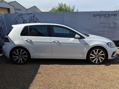 Volkswagen Golf R-LINE TSI EVO 10