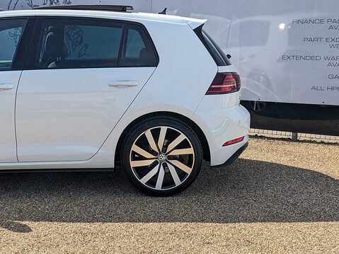 Volkswagen Golf R-LINE TSI EVO 6