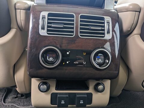 Land Rover Range Rover SDV6 VOGUE SE 37