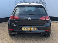 Volkswagen Golf R-LINE TDI DSG 8