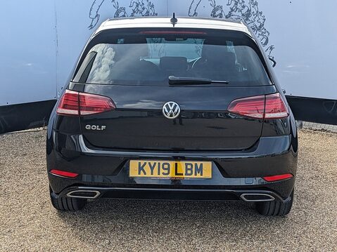 Volkswagen Golf R-LINE TDI DSG 8
