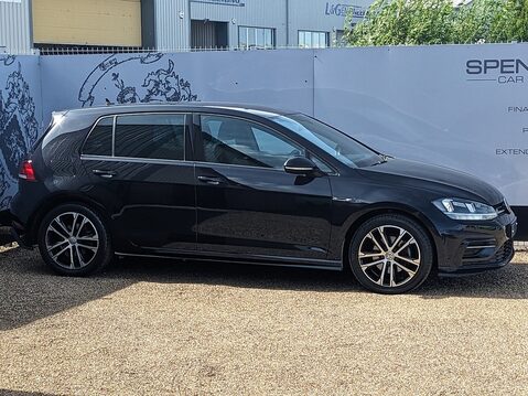 Volkswagen Golf R-LINE TDI DSG 10